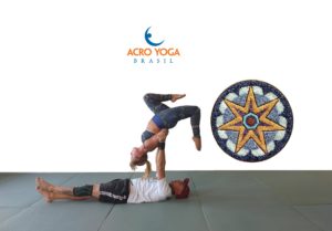 Acro Yoga Brasil - poses